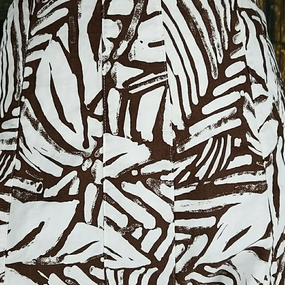 Adorable lined flowy skirt - Picture 2 of 8